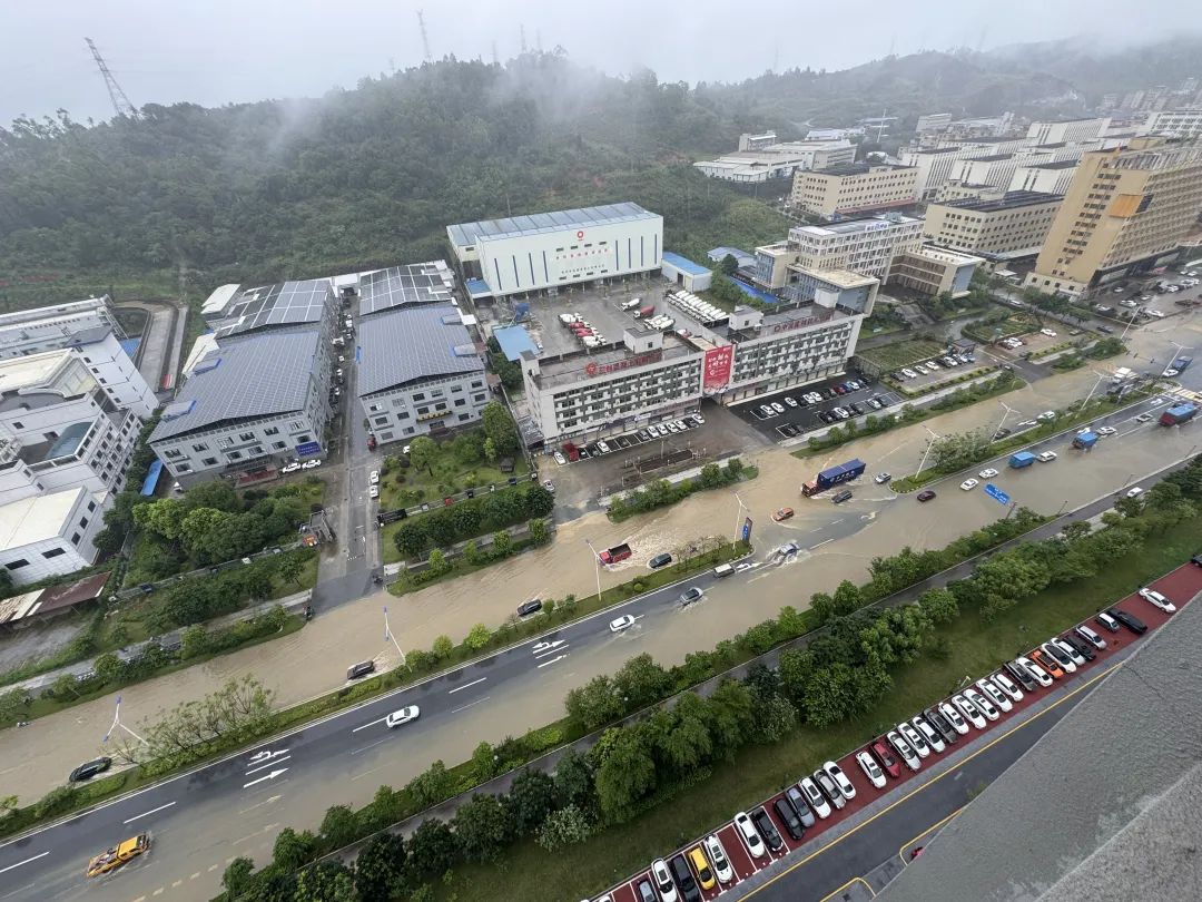 雨雨雨雨雨，市區(qū)積水點(最新匯總)，注意繞行→